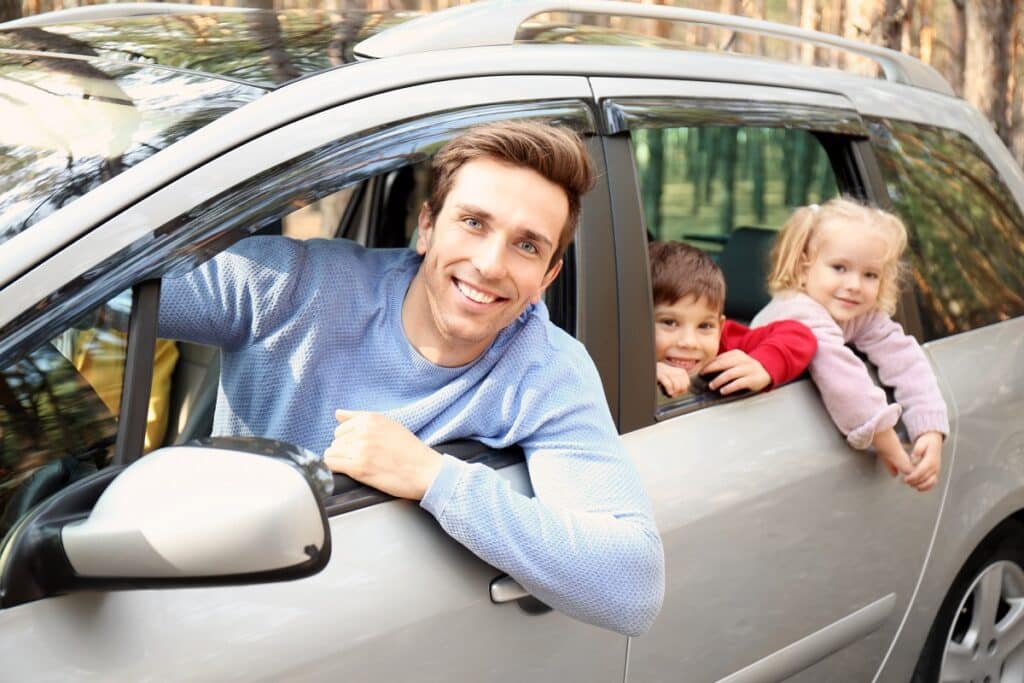 Φθηνή αξιόπιστη ασφάλεια αυτοκινήτου κέρδος για όλη την οικογένεια